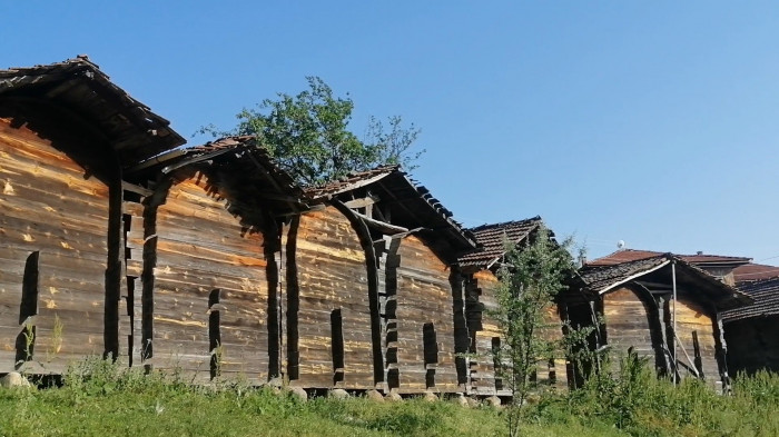 SINDIRGI'DA 350 YILLIK TAHIL AMBARLARI