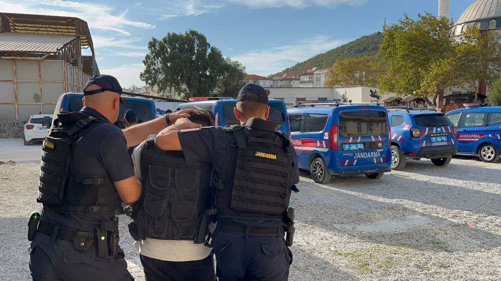 Katilleri yakalamak için 72 saatlik görüntü saniye saniye incelendi